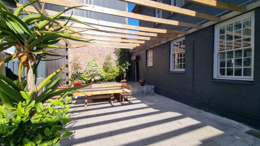 To Let Commercial Property for Rent in Woodstock Western Cape